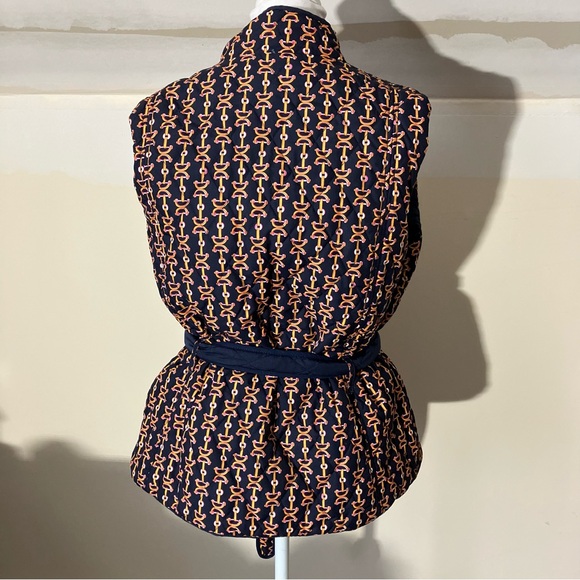 Lilly Pulitzer Hana Reversible Quilted Vest in Navy Horsebit pattern size Medium - Picture 8 of 11